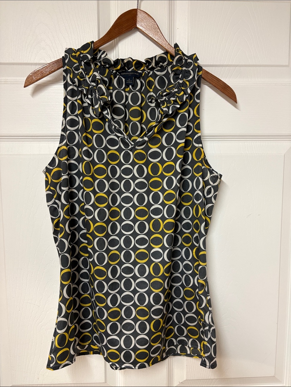Banana Republic Gray, Yellow & White Sleeveless Blouse - Size M